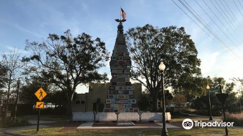 Monument of States