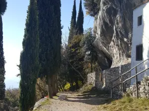 Eremo di San Valentino