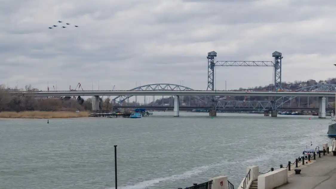 Hotels near Rostovskiy Razvodnoy Zheleznodorozhnyy Most