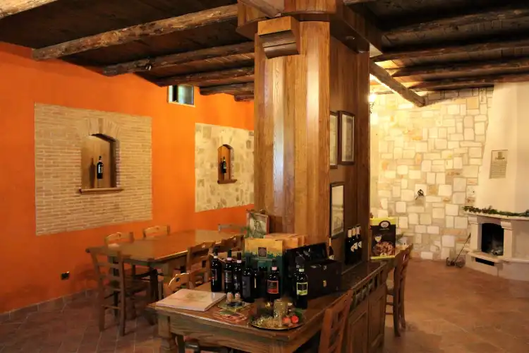 Hotels in Grottolella
