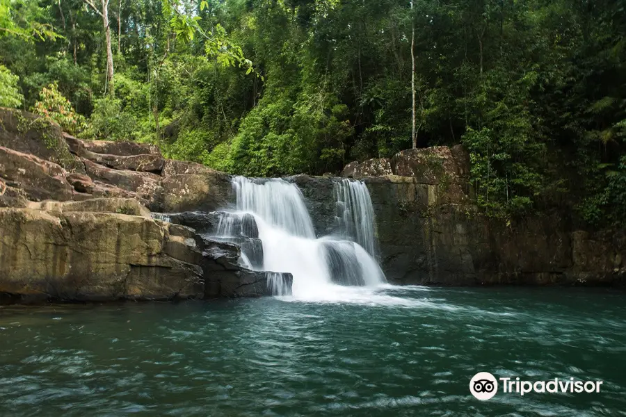 Cascade de Khlong Yai Ki