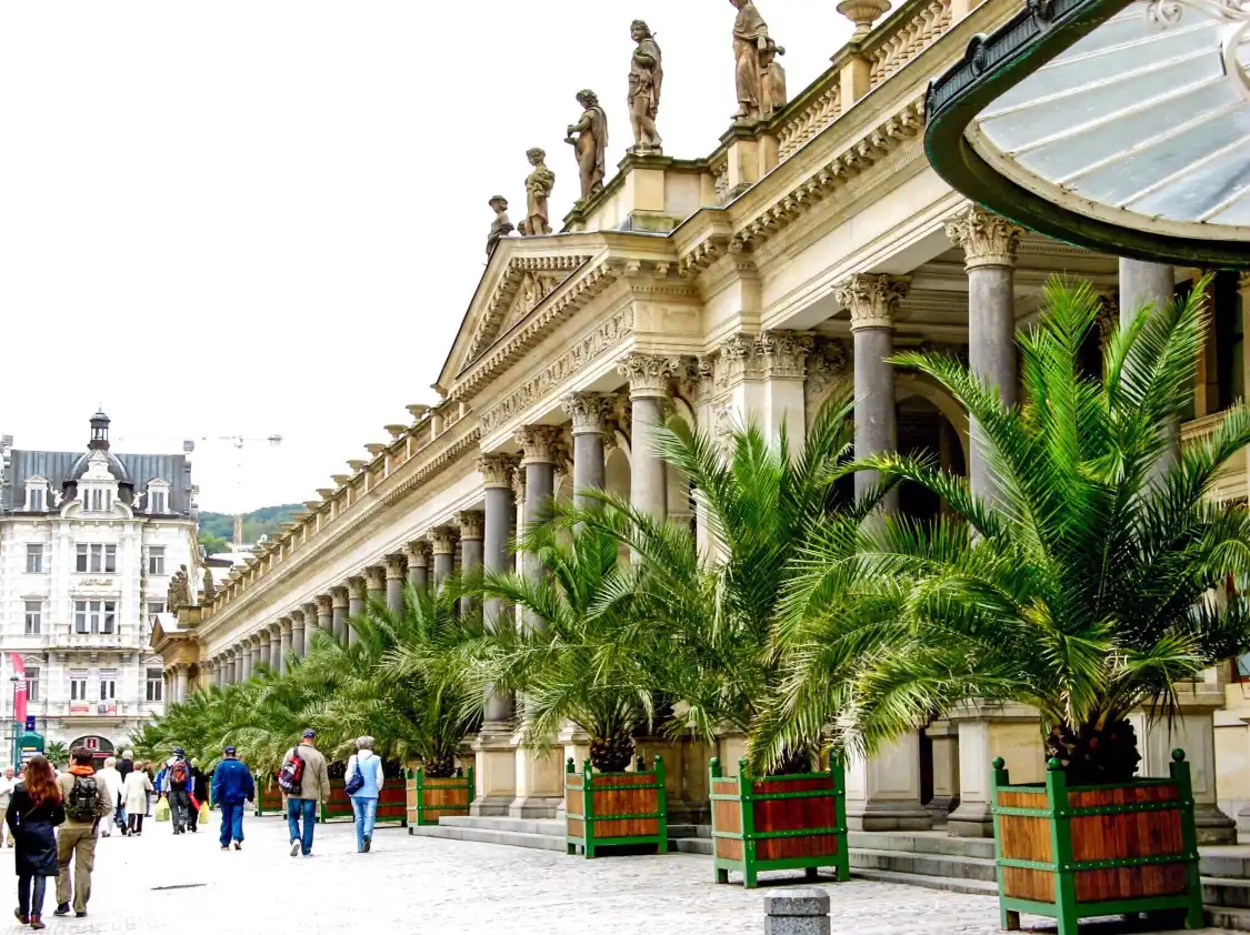 Hotels near Mill Colonnade