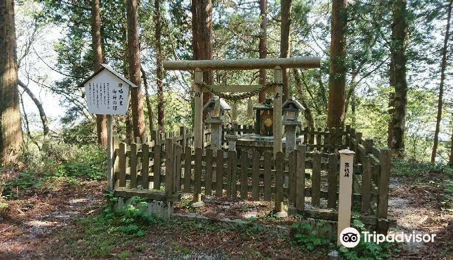 Yasashi Shrine