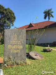 Memorial Funerario Mathias Haas