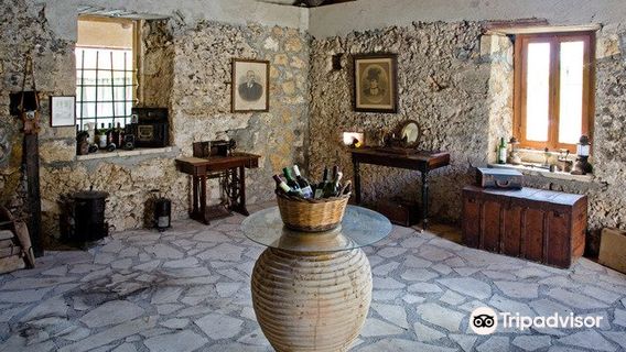 Divino Wines & Vinegar