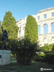 Fat Cat Tours - Free Walking Tour Pula