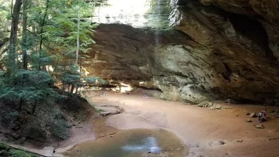 Ash Cave