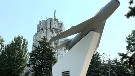 Mig-19 Monument