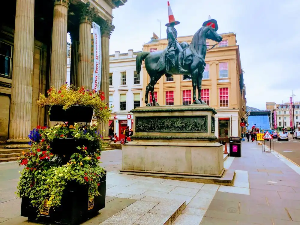Hotels near Equestrian statue of the Duke of Wellington, Glasgow