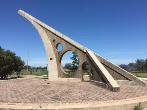 Singleton Sundial