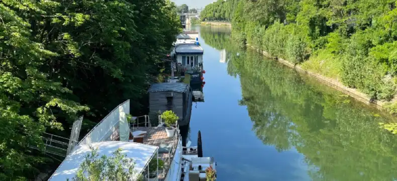 Hotels near LVMH Fragrance Brands