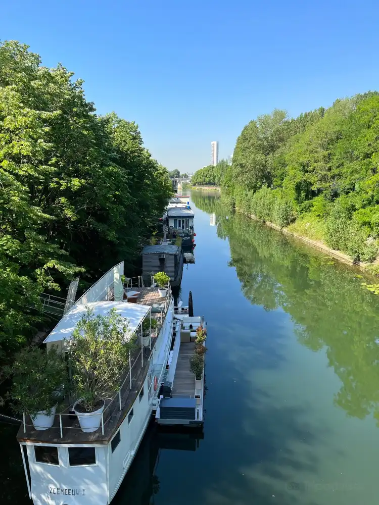 Hotels in Levallois-Perret