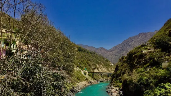 Ganga-Sacred confluence of river Alaknanda & Bhagirathi RIvers