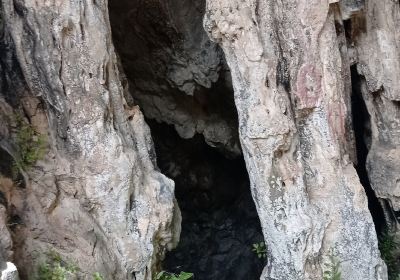 Cave Strasna Pec