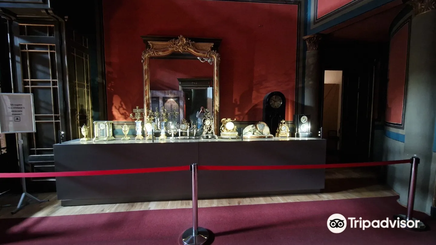 3_The Museum of Bucharest