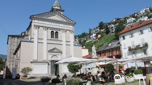 Piazza e Chiesa S. Antonio