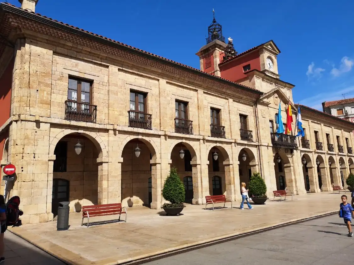 Hotels near Plaza de Espana El Parche