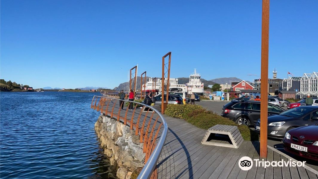 Billund to Bronnoysund Flights