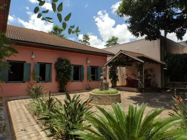 Hotel in zona Araxa Memorial