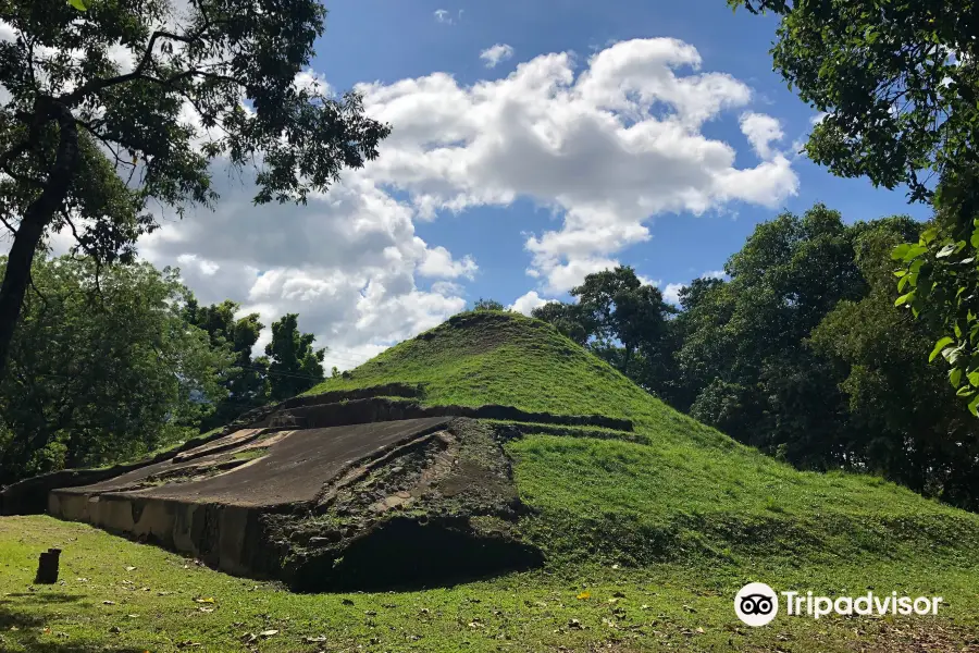 Parque Arqueologico Casa Blanca