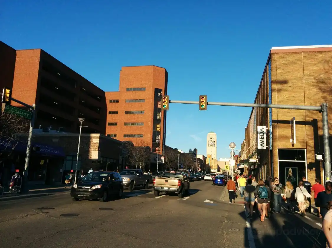 Hotel dekat Main Street