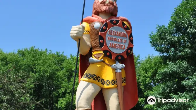 3_Big Ole Viking Statue