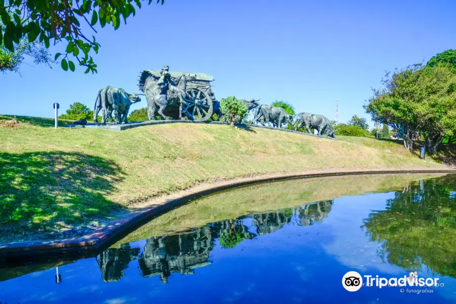 Carreta Monument