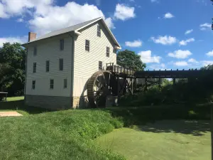 White's Mill Foundation