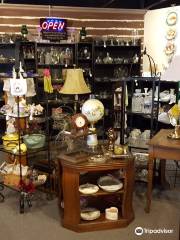 Hunterland Antique Mall