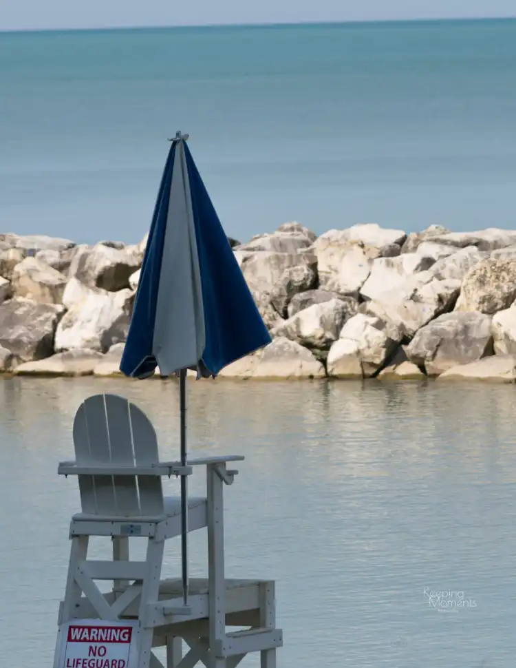 Hotels near Rosewood Beach