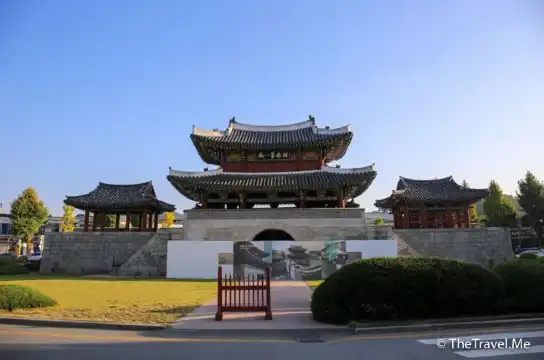 豊南門周辺のホテル