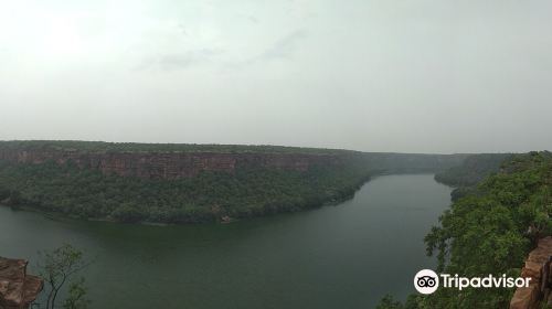 Garadia Mahadev Temple