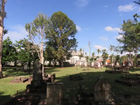 Hotels near McLeod Street Pioneer Cemetery