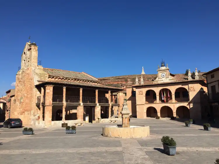 Hotels in Ayllon