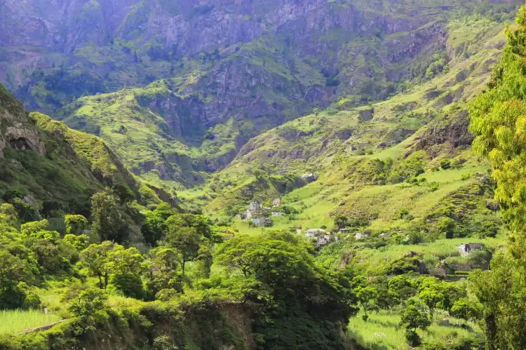 Habitaciones en Alojamientos Particulares en Paul, Cabo Verde