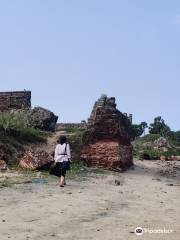 Alamparai Fort