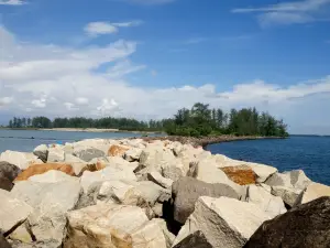 Lentera Merah Beach
