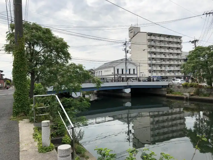 Hotels near Saku Bridge