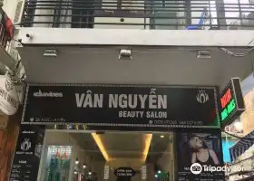 Salon Van Nguyen