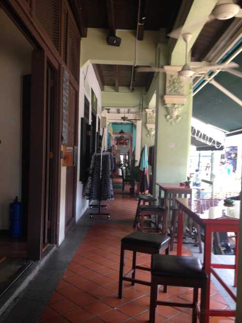 The Green Kiwi Backpacker Hostel Bugis - Bar