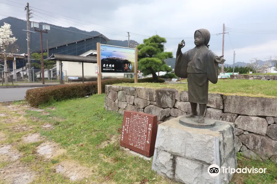 お福(春日局)の像