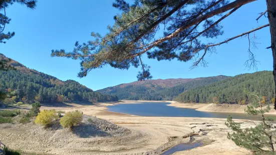 Lago Ampollino