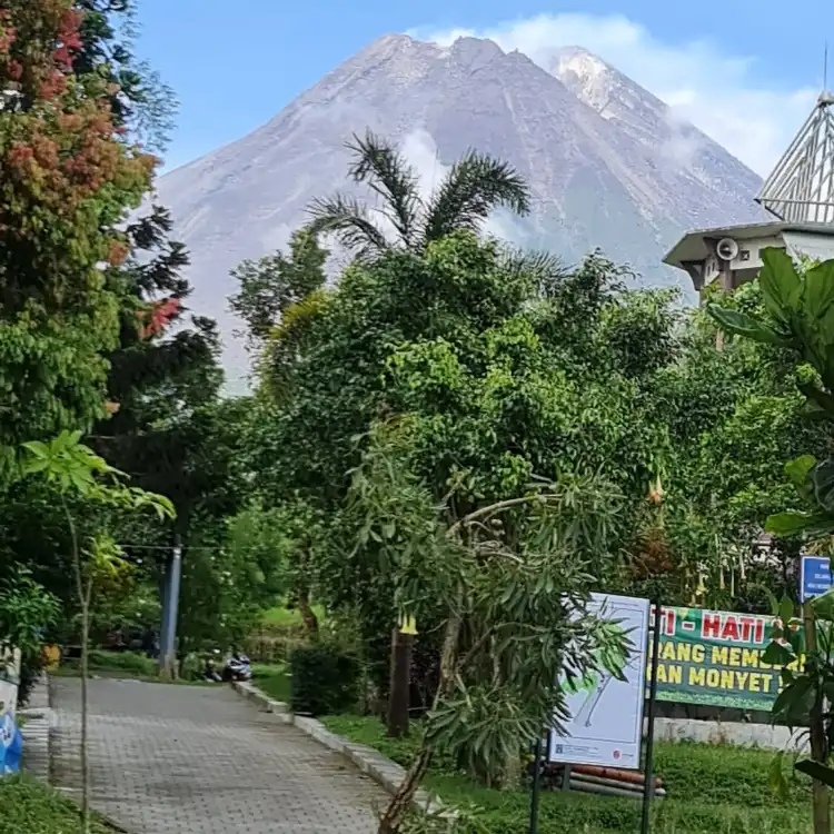 Hotel a Hargobinangun