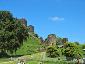 朗塞斯頓城堡