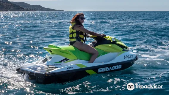 Boats Mediterrani - Boat & Jetski Rental Roses