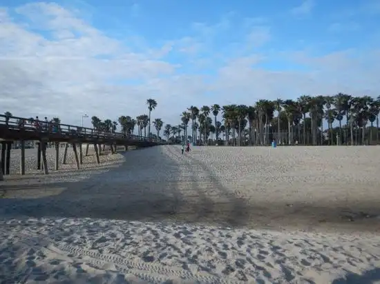 Hotels near Silver Strand