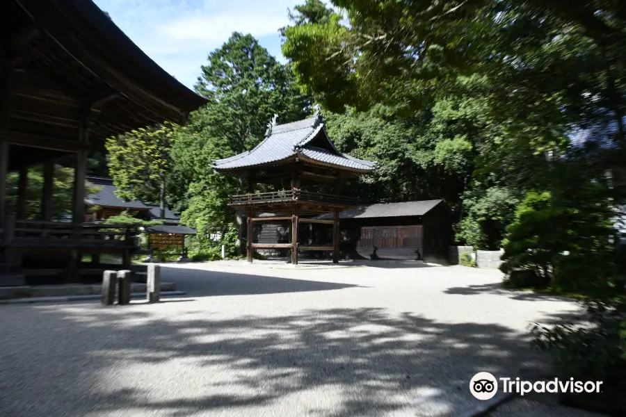 Sanage Shrine (Mikawanokuni-Sannomiya Shrine)