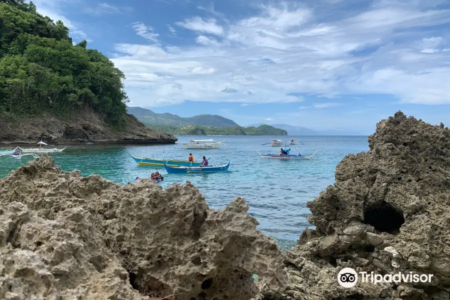 Haligi Beach