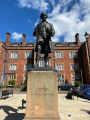Josiah Wedgwood Statue
