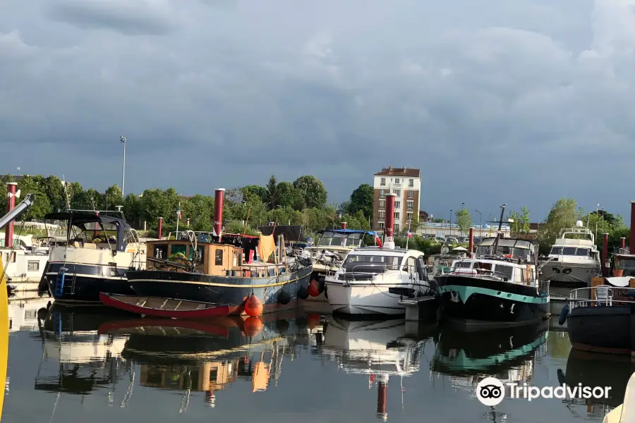 Le Port aux Cerises